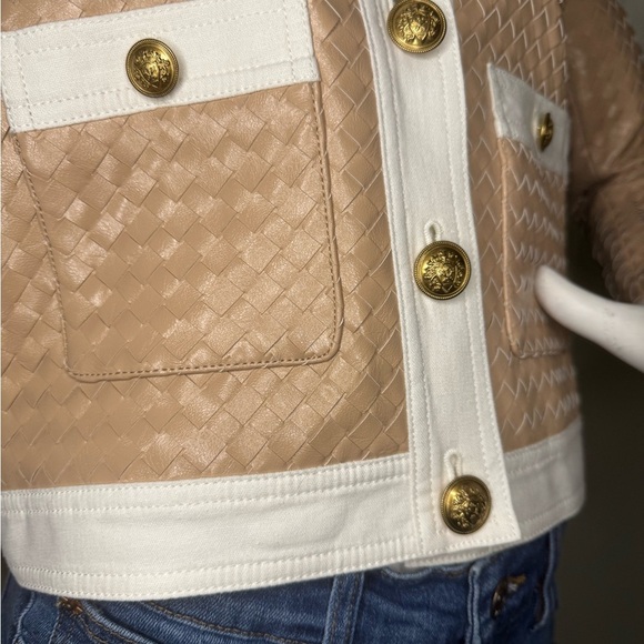 Alice + Olivia Kinley Woven Vrgan Leather Elegant Cream Jacket with Gold Accent. - Picture 7 of 17